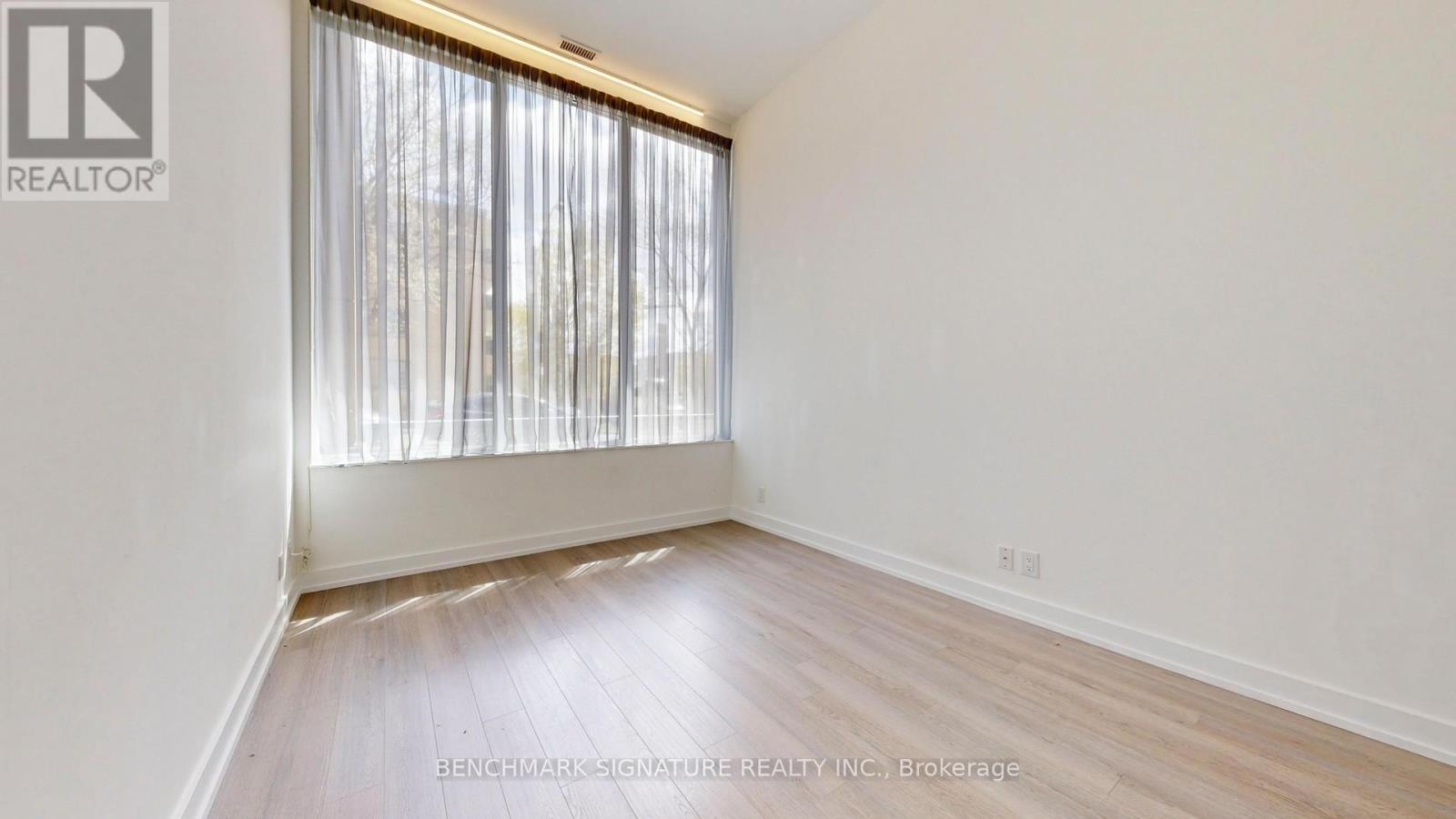 #TH106 6 PARKWOOD AVENUE - 24