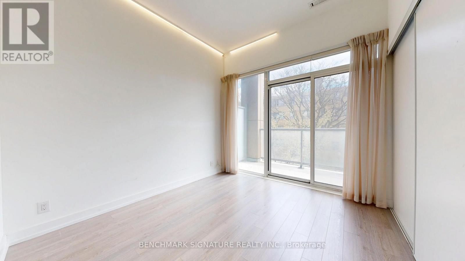 #TH106 6 PARKWOOD AVENUE - 40