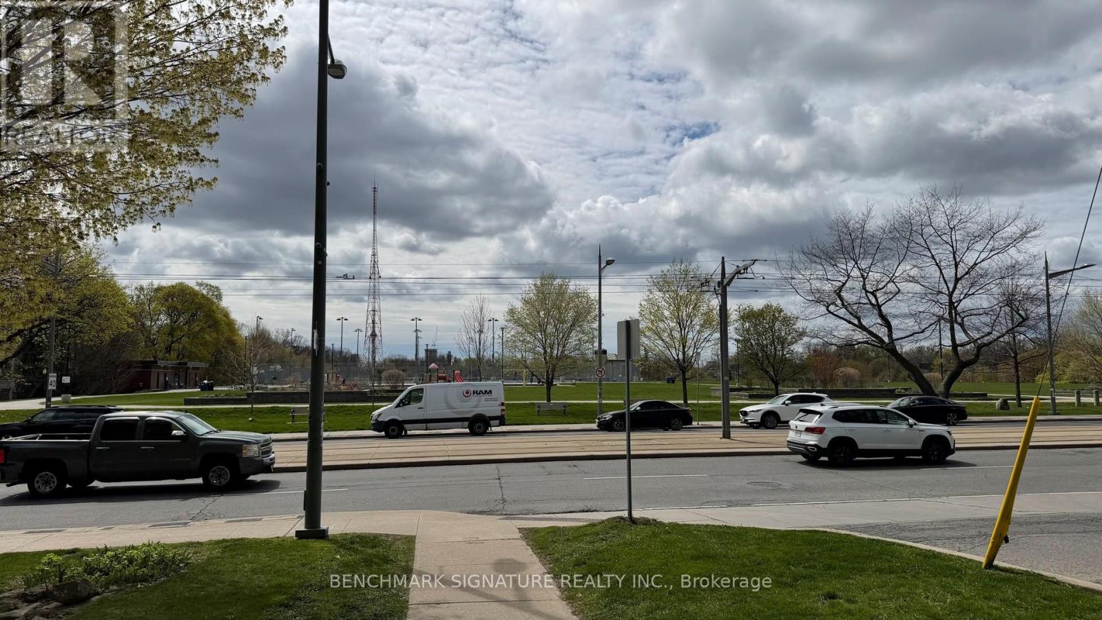#TH106 6 PARKWOOD AVENUE - 8