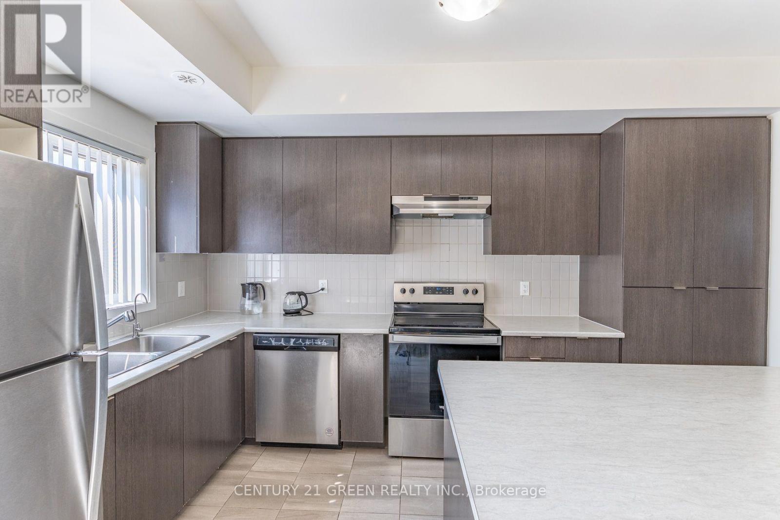 #406 1525 KINGSTON ROAD - 14