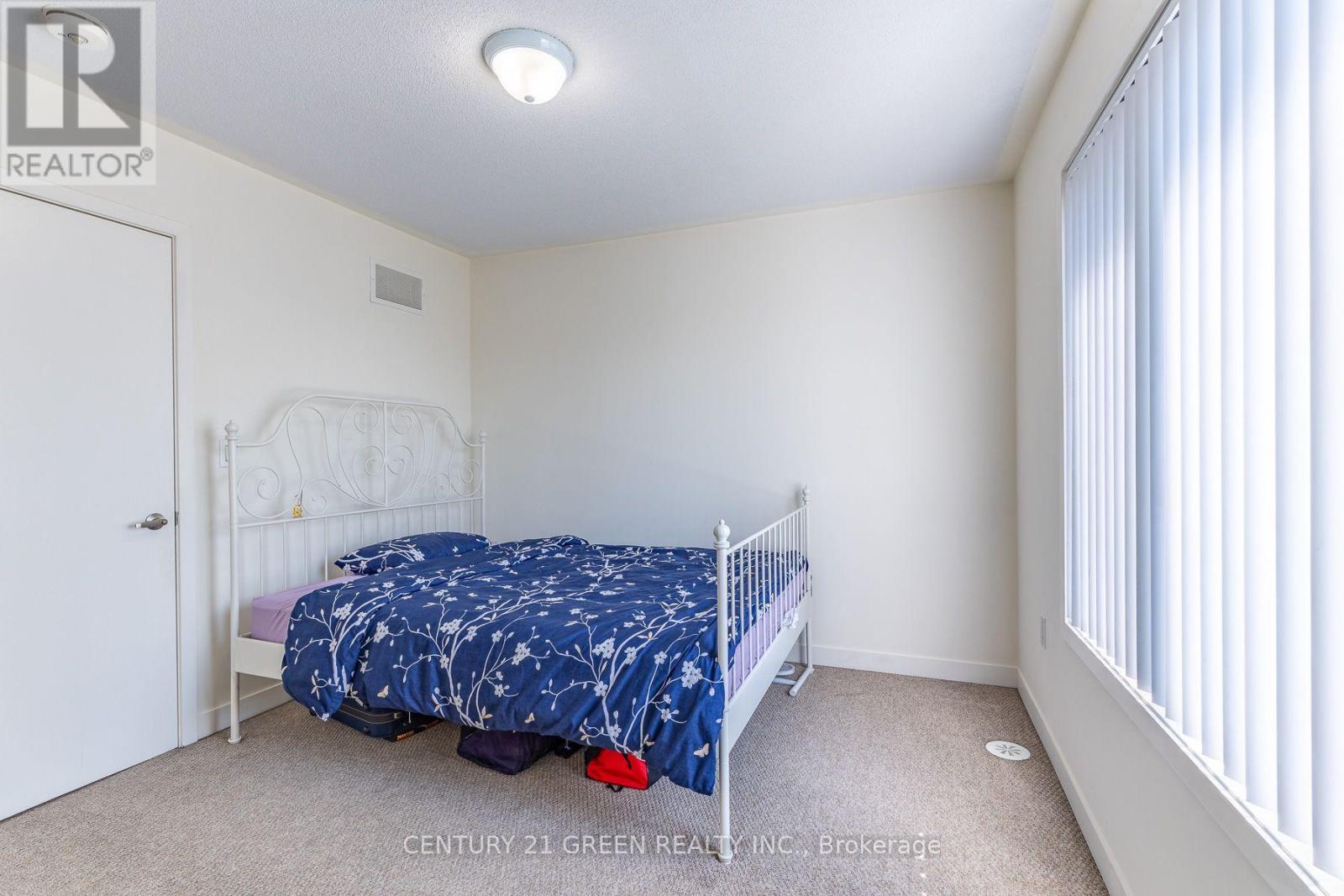 #406 1525 KINGSTON ROAD - 19