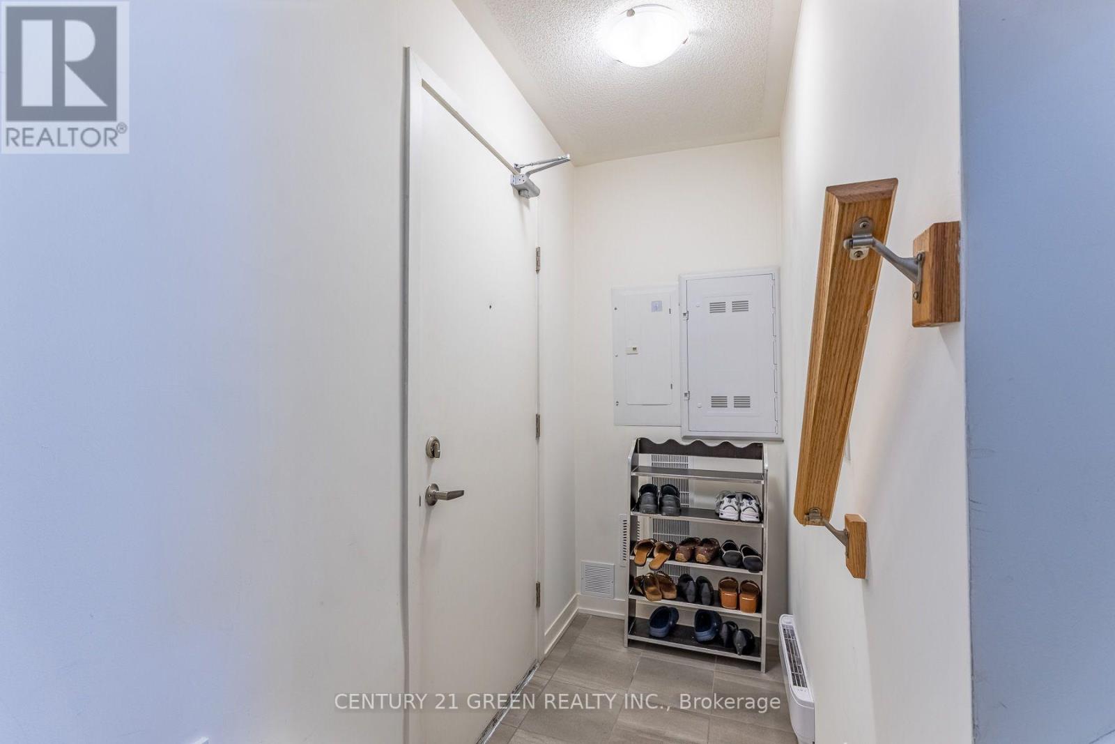 #406 1525 KINGSTON ROAD - 29