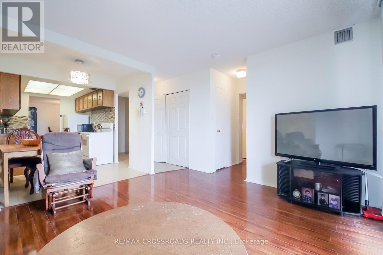 #606 3151 BRIDLETOWNE CIRCLE - 21