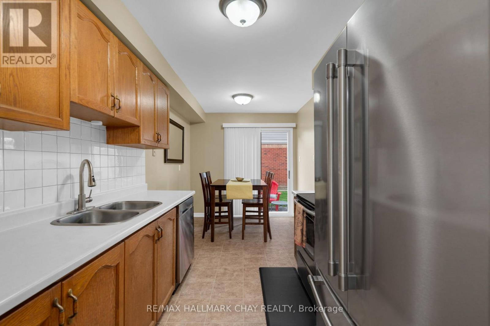 769 PLAYTER CRESCENT - 11