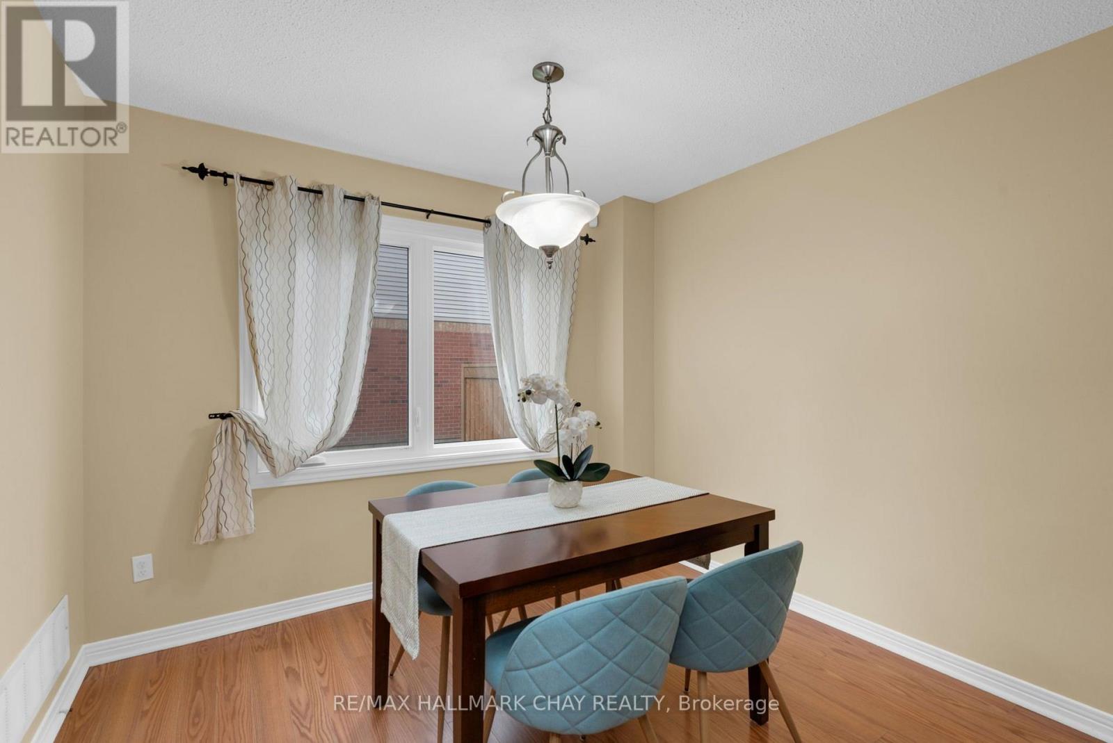 769 PLAYTER CRESCENT - 6
