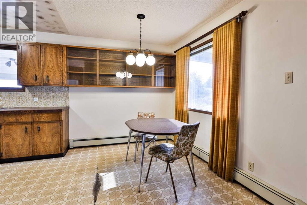 1921 17 Street N - 7