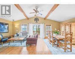 Primary Bedroom - 371 Kennedy Road, Greater Madawaska, ON K0J1H0 Photo 9