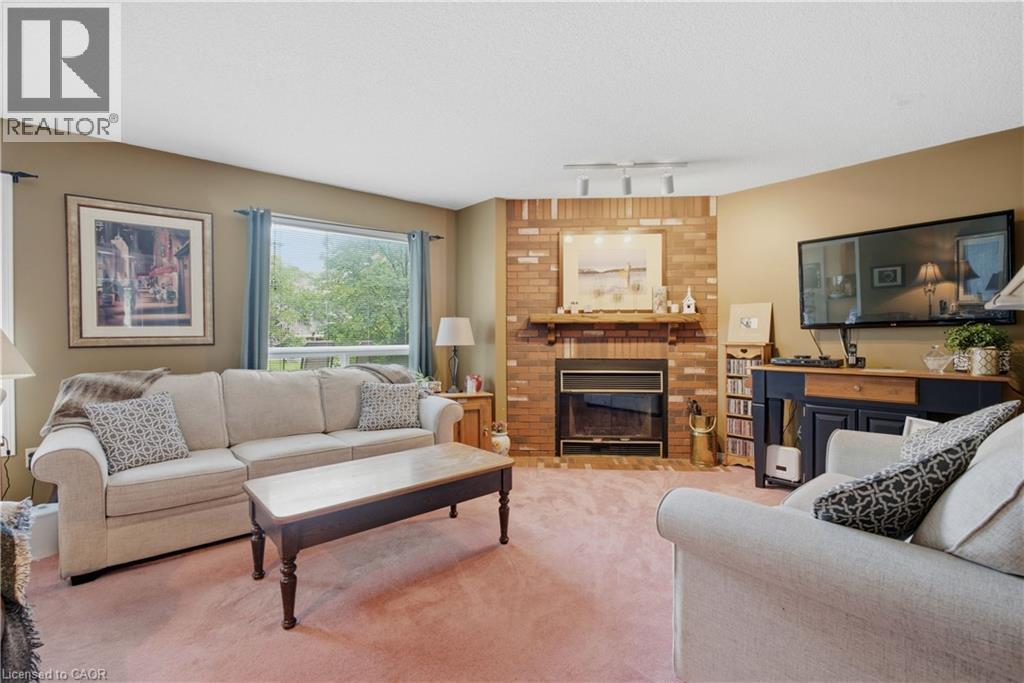 131 HUNTINGWOOD Avenue - 19