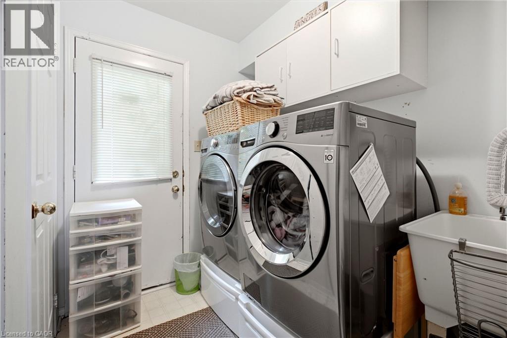 131 HUNTINGWOOD Avenue - 24