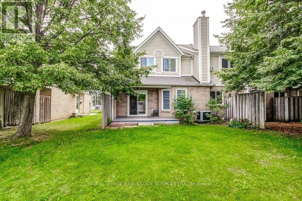 #19 2530 NORTHAMPTON BOULEVARD - 32