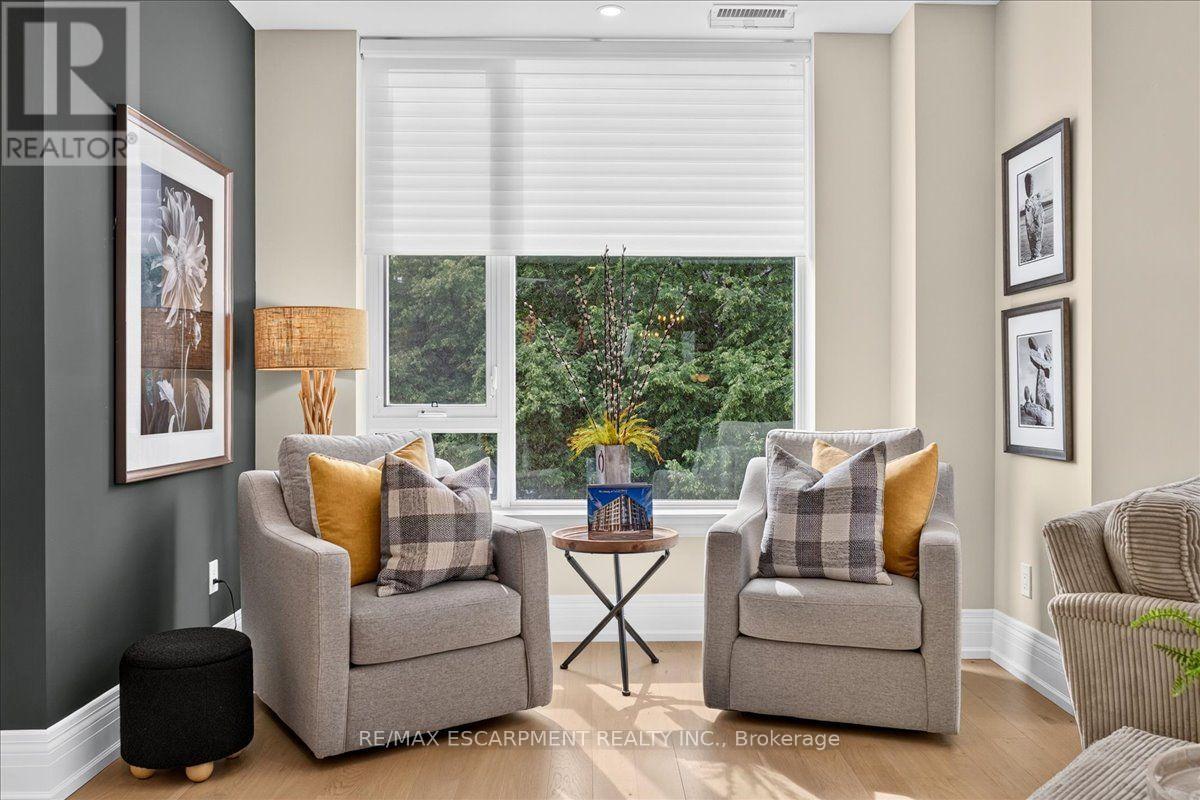 #203 1441 ELGIN STREET - 13