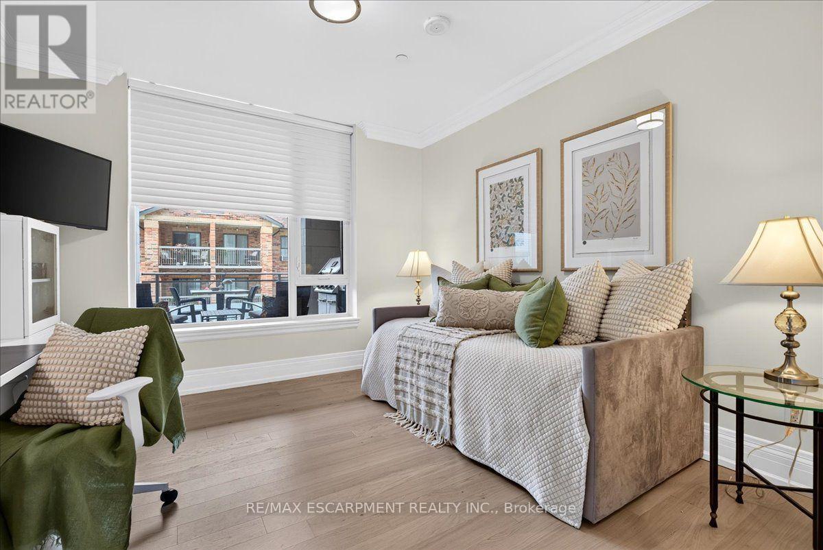 #203 1441 ELGIN STREET - 23