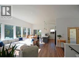 4pc Bathroom - 5916 Ferguson Frontage Road, Malakwa, BC V0E2J0 Photo 11