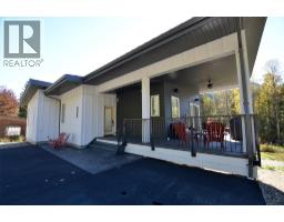 Recreation room - 5916 Ferguson Frontage Road, Malakwa, BC V0E2J0 Photo 7