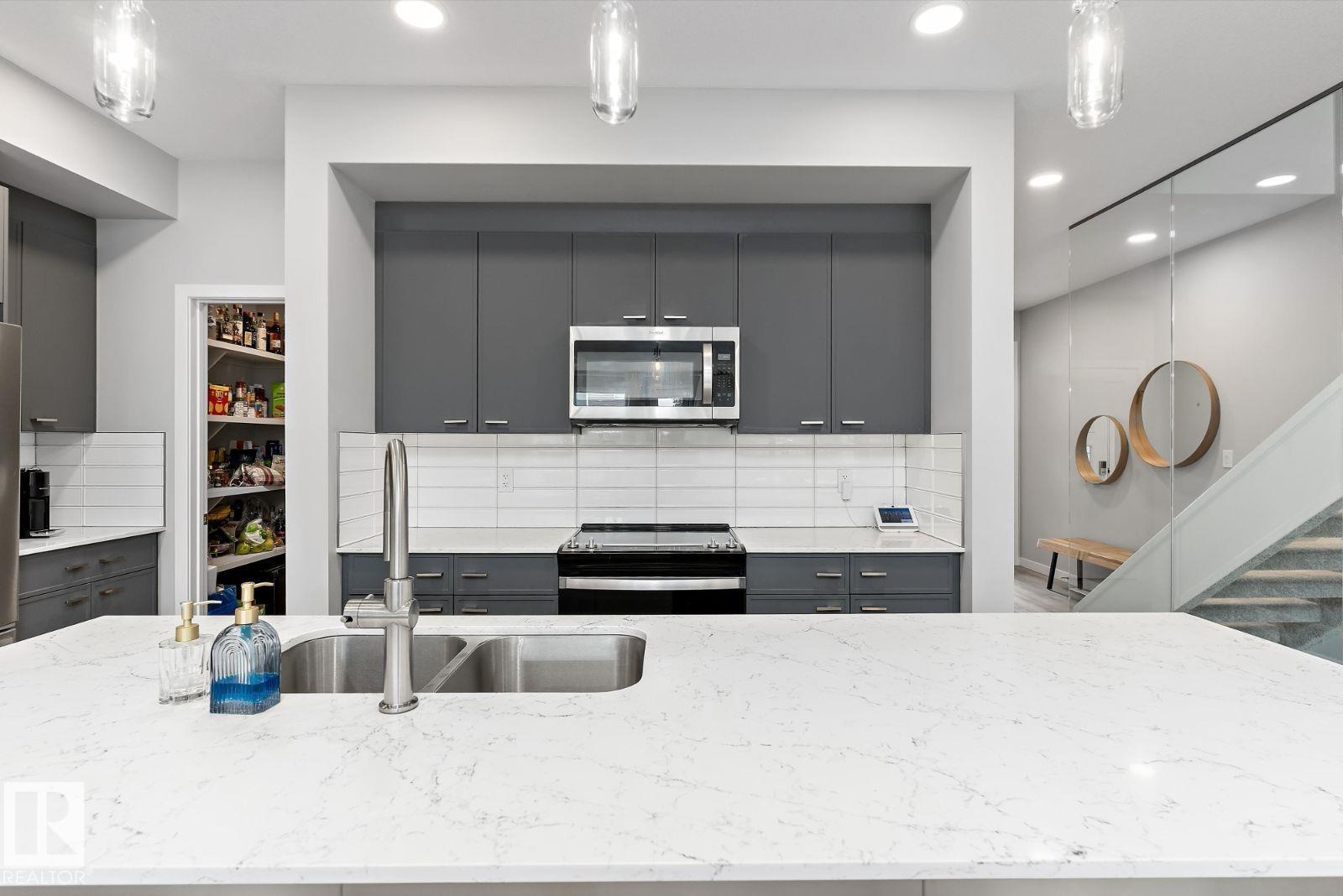 3241 KULAY WY SW - 6
