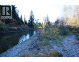 5916 Ferguson Frontage Road, Malakwa, BC V0E2J0 Photo 47