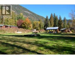 5916 Ferguson Frontage Road, Malakwa, BC V0E2J0 Photo 45