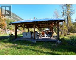 5916 Ferguson Frontage Road, Malakwa, BC V0E2J0 Photo 51