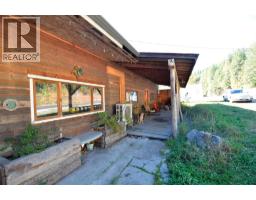 5916 Ferguson Frontage Road, Malakwa, BC V0E2J0 Photo 43