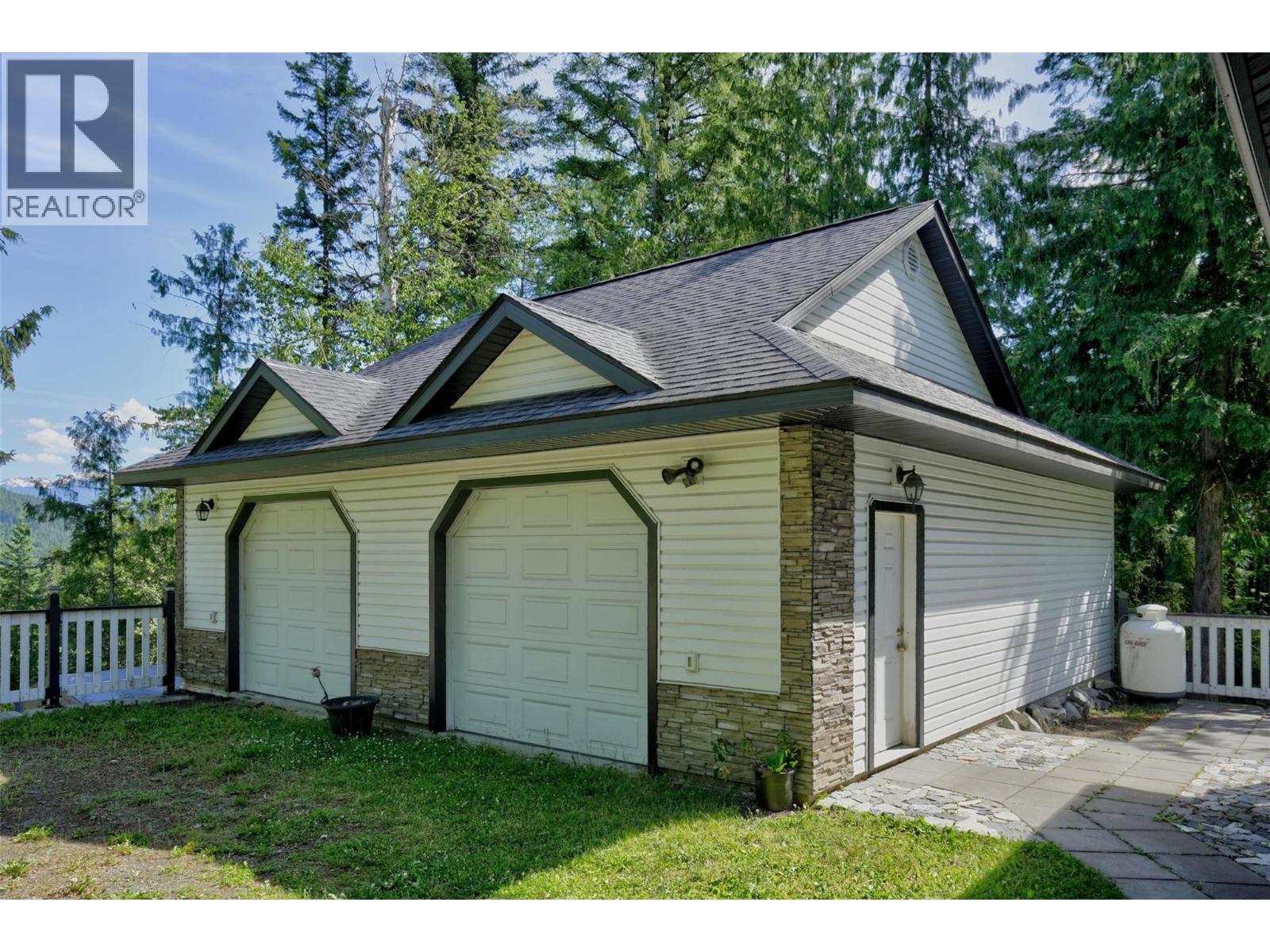452 Balfour Crescent - Image 35