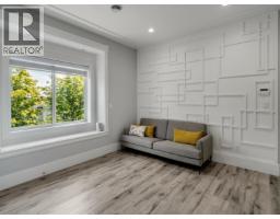 501 Ewen Avenue, New Westminster, BC V3M5B6 Photo 17