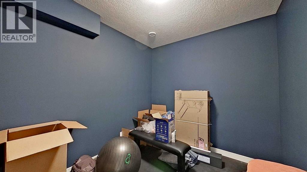 249 18 Avenue Northeast - Photo 31
