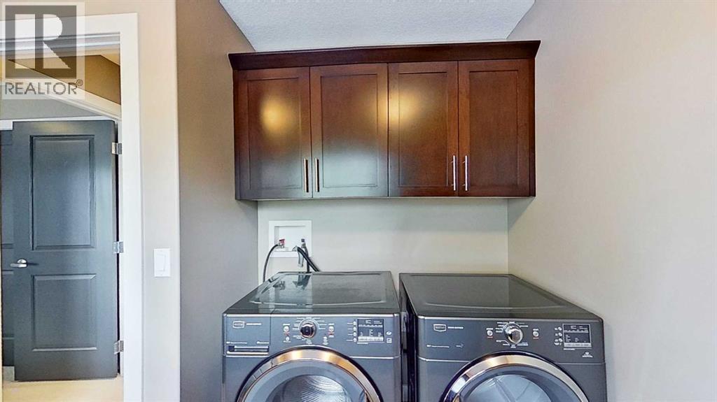 249 18 Avenue Northeast - Photo 20