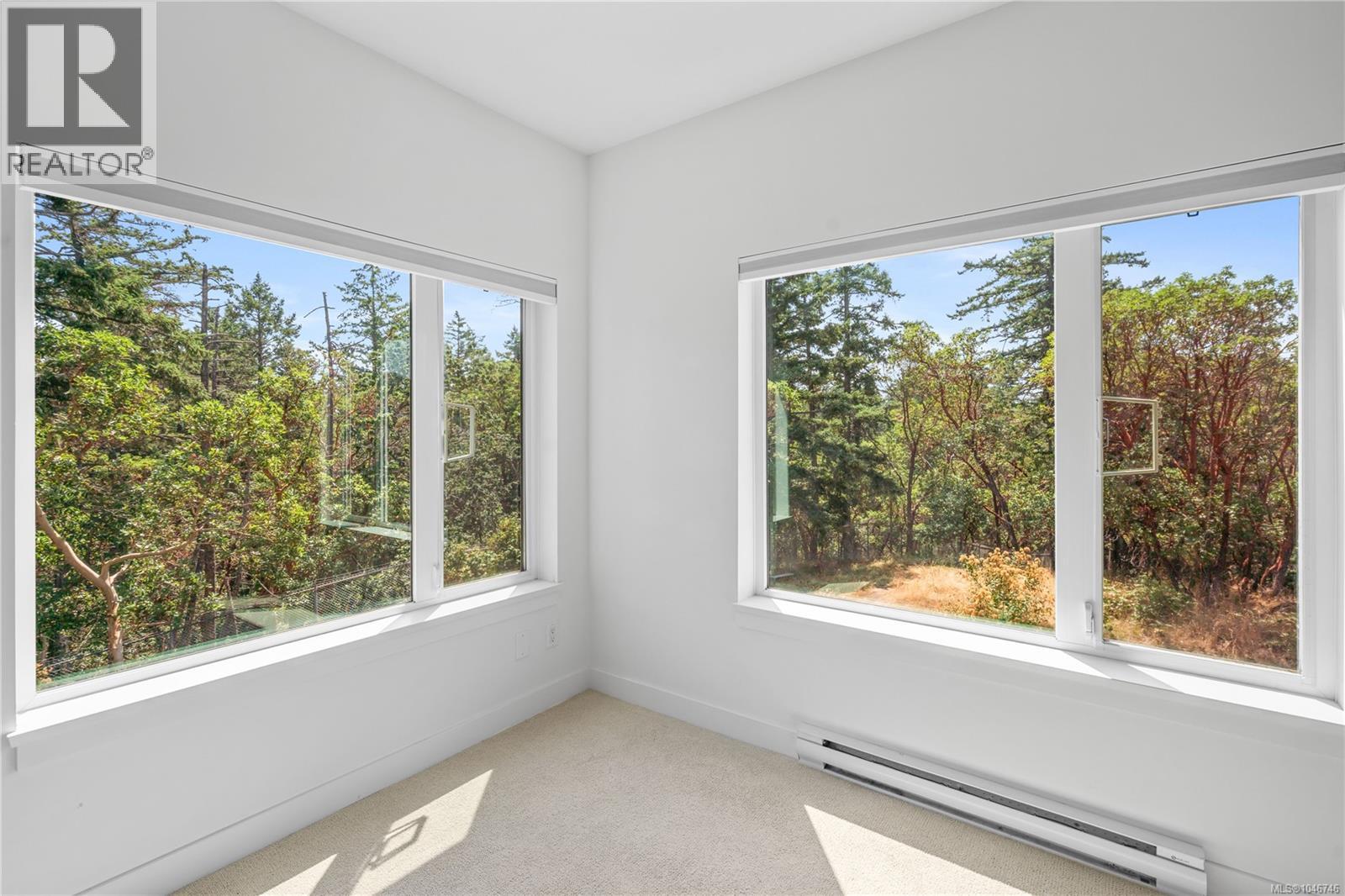 #303 286 Wilfert Rd - 22