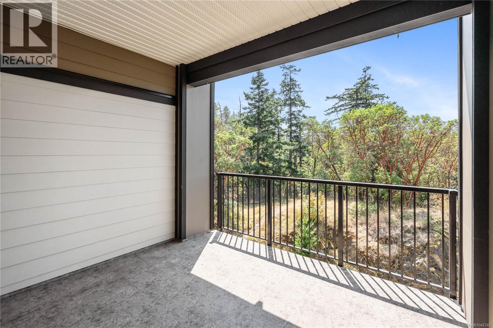 #303 286 Wilfert Rd - 25