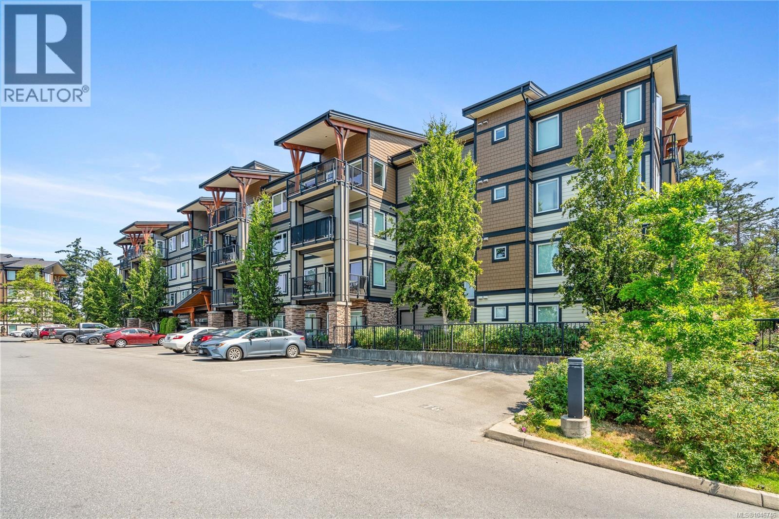 #303 286 Wilfert Rd - 49