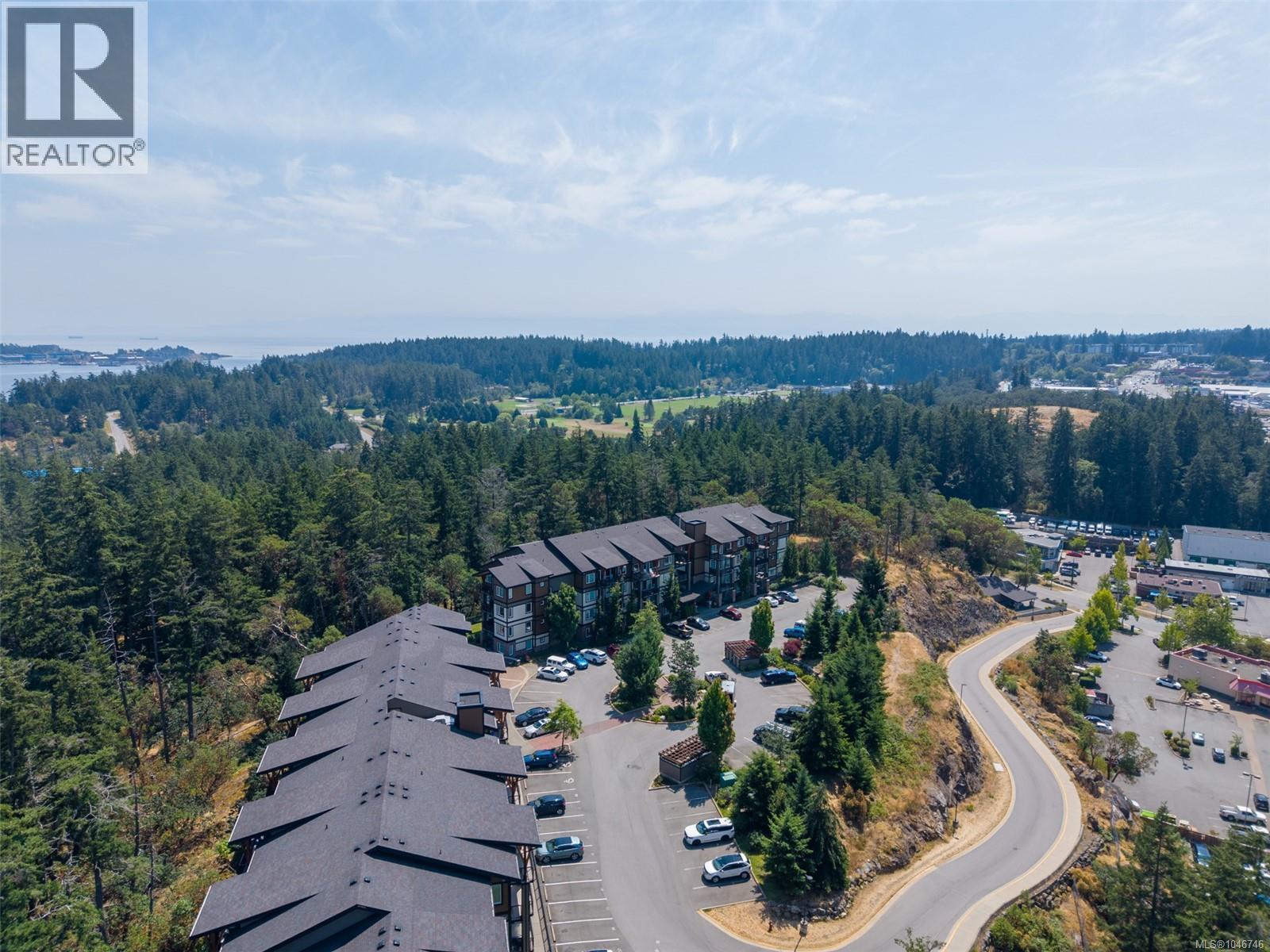 #303 286 Wilfert Rd - 56