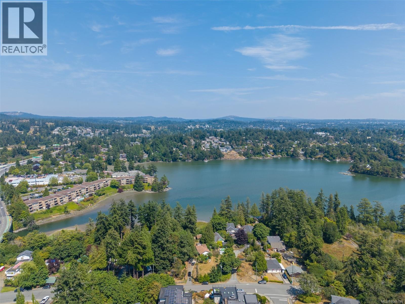 #303 286 Wilfert Rd - 65