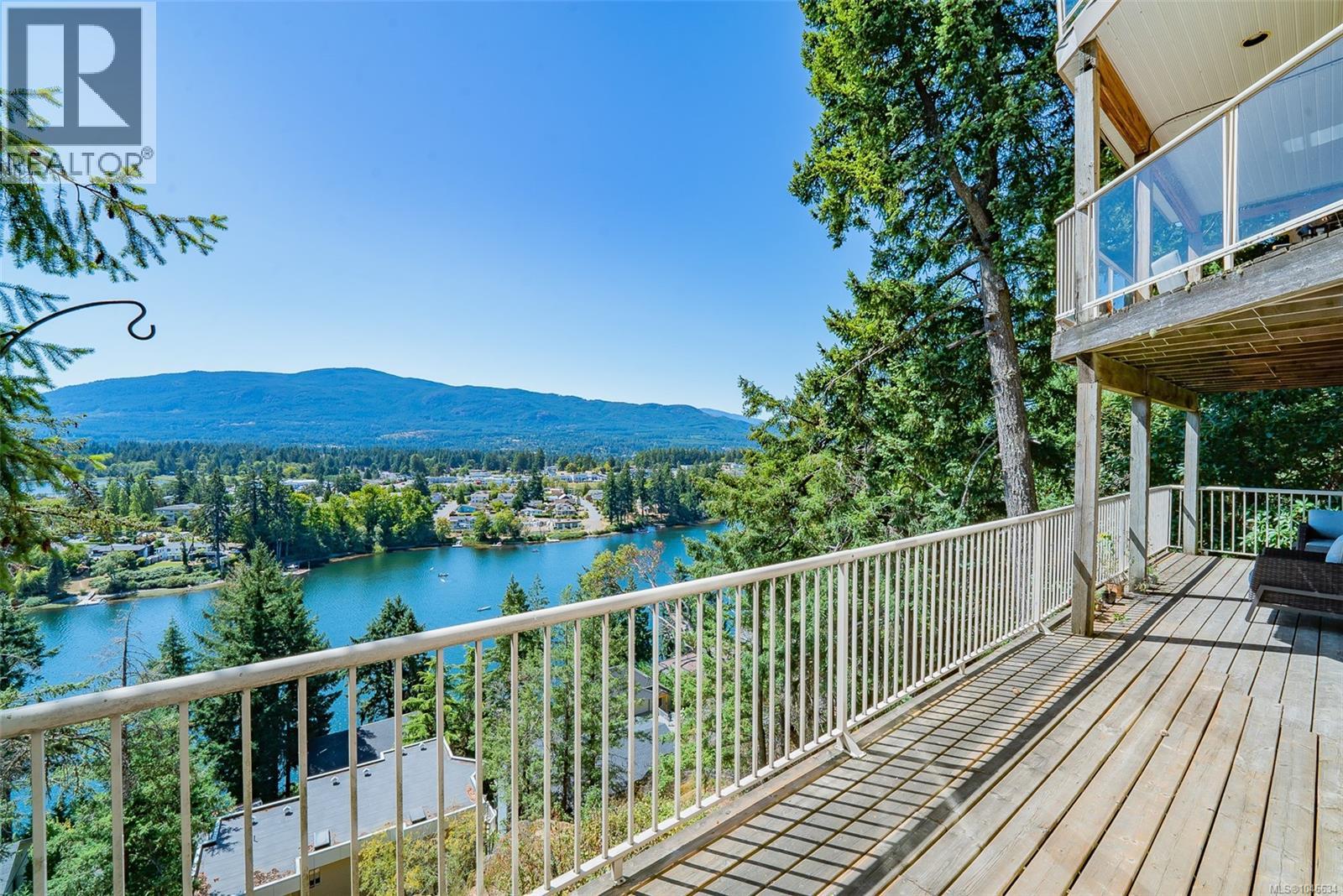 180 Rainbow Cres - Image 38