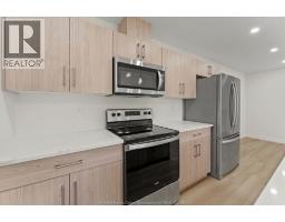 3pc Bathroom - 2459-2 Front Road, Lasalle, ON N9J2C5 Photo 6
