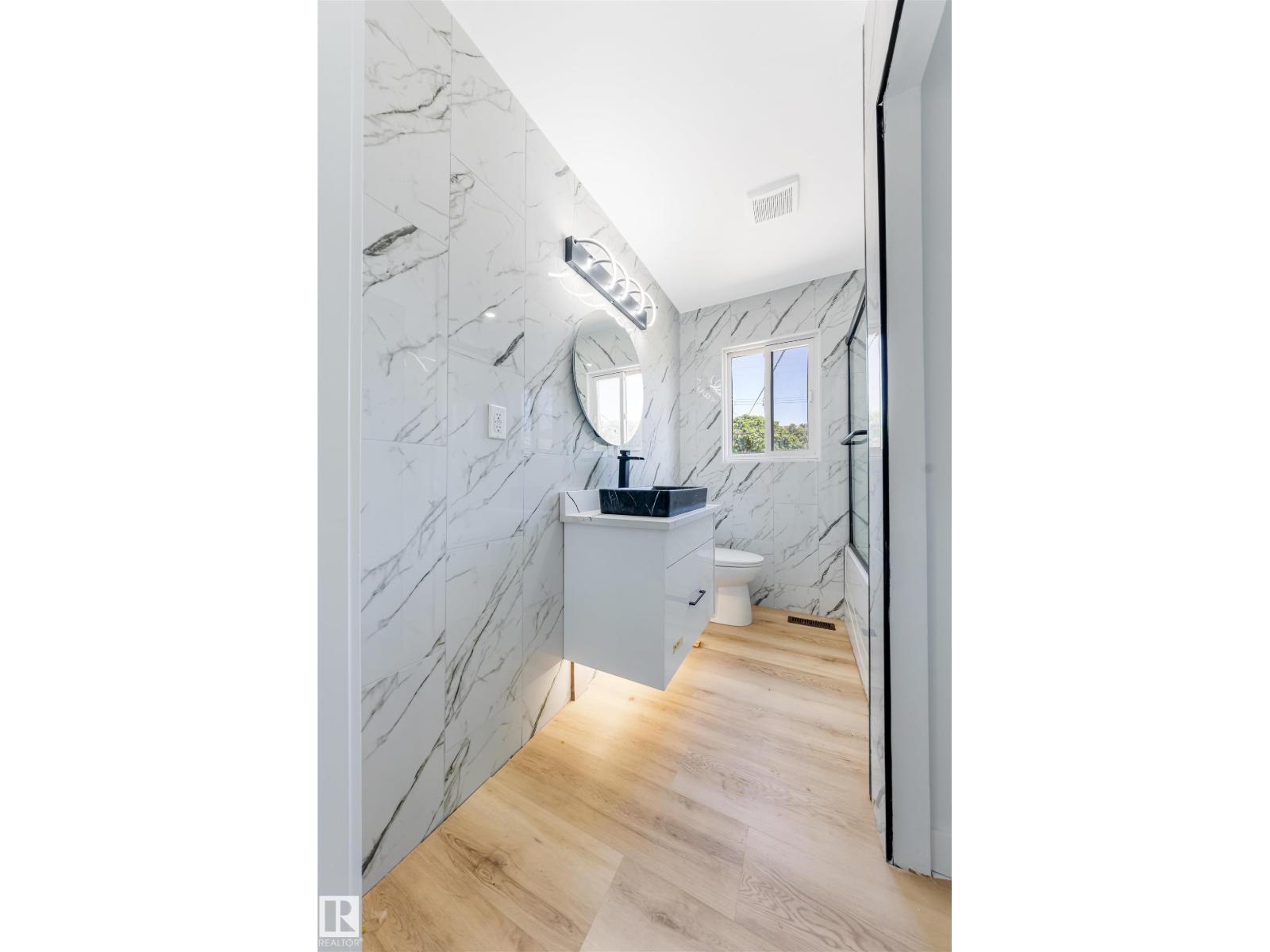 11927 68 ST NW - 20