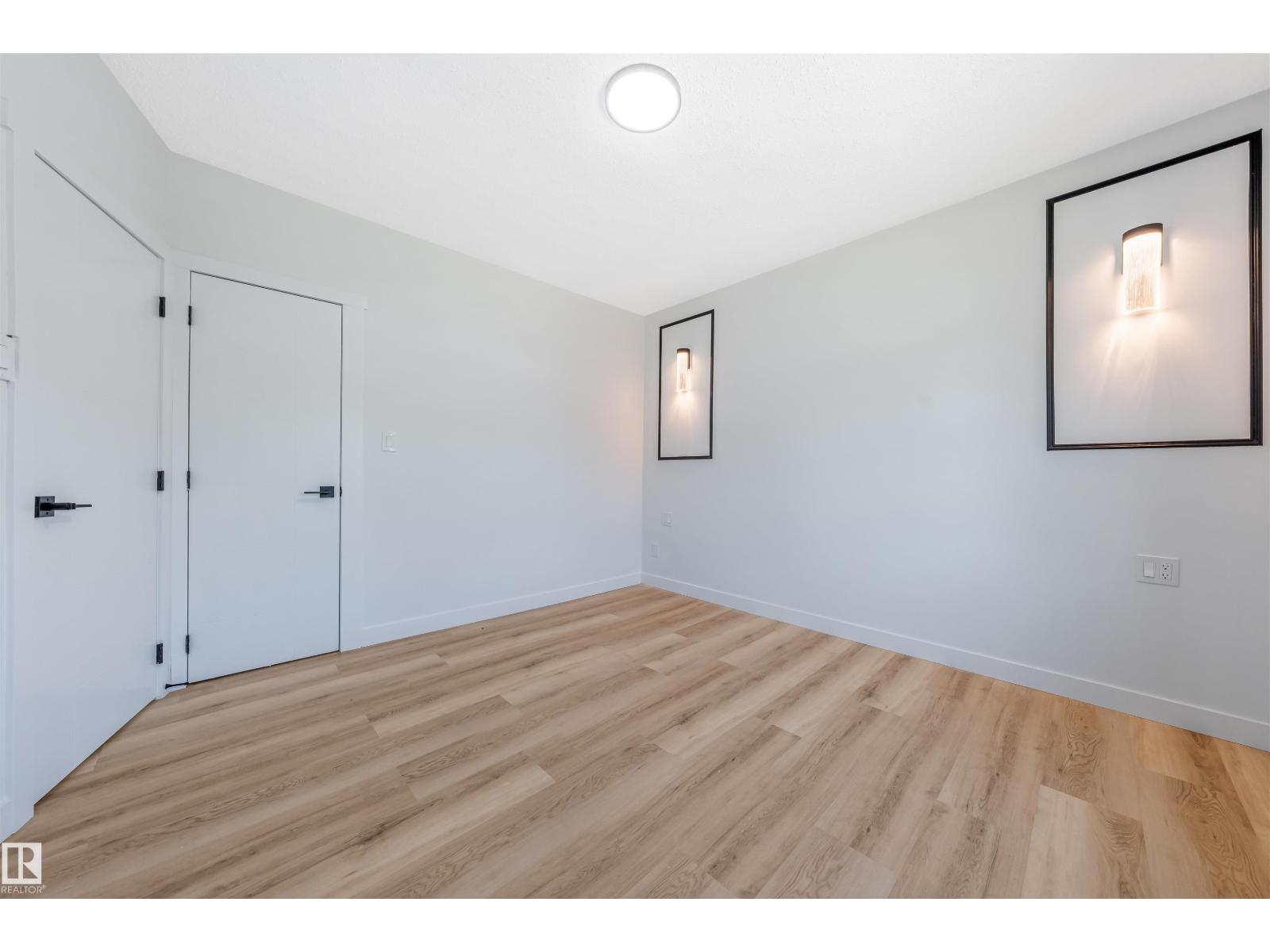 11927 68 ST NW - 19