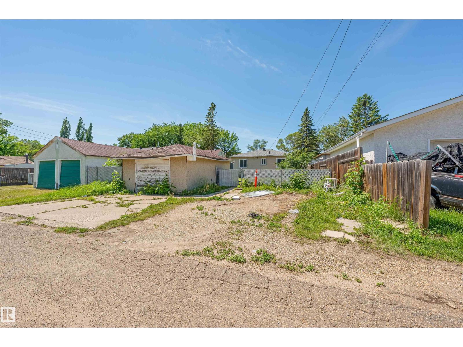 11927 68 ST NW - Image 47