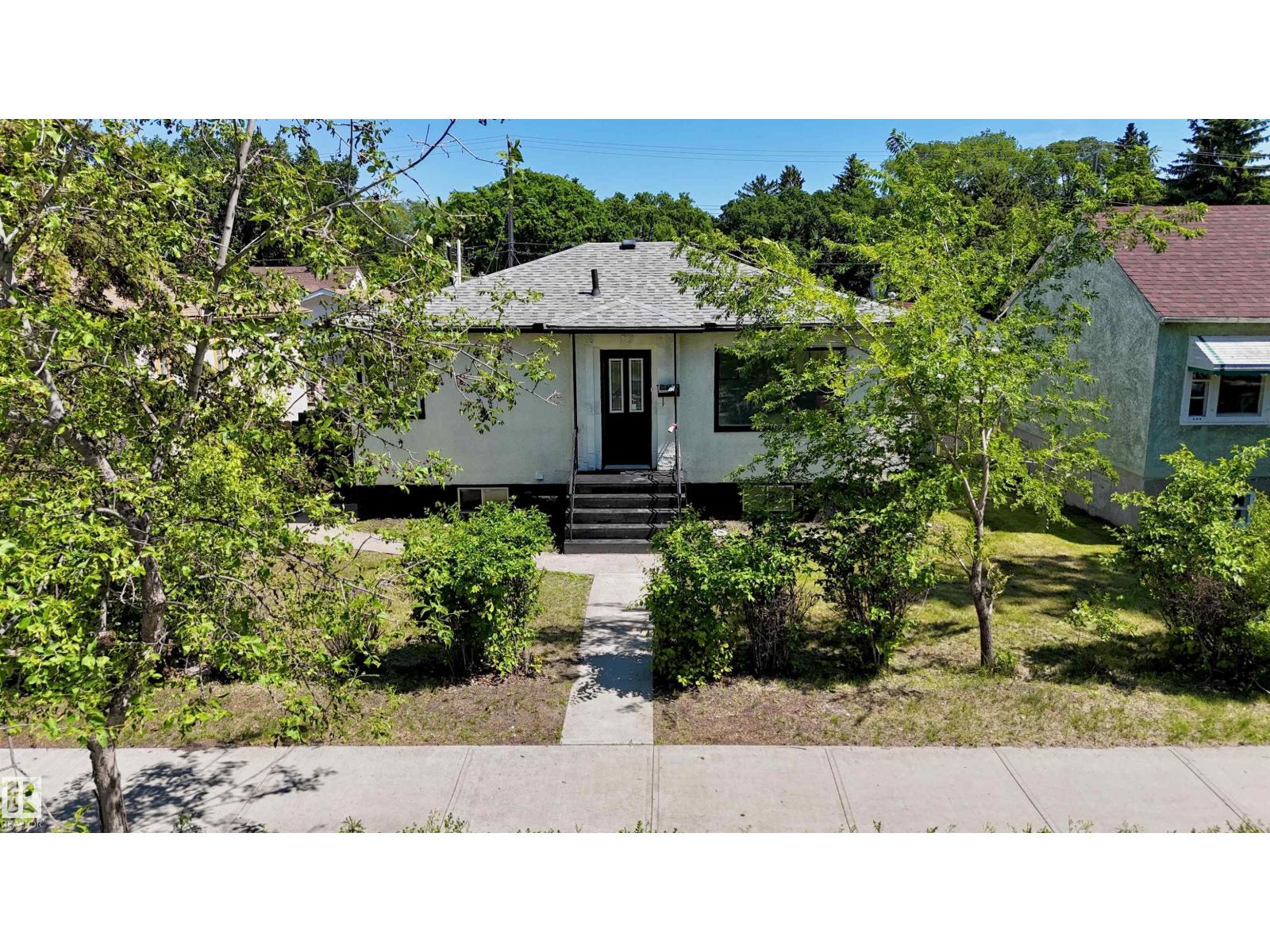 11927 68 ST NW - 51