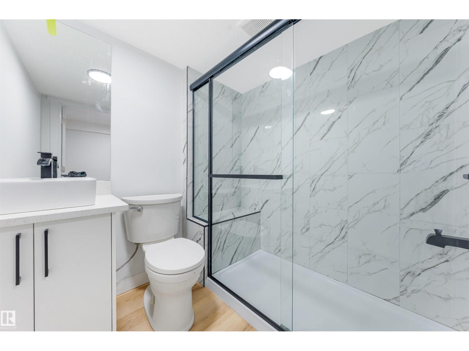 11927 68 ST NW - Image 40