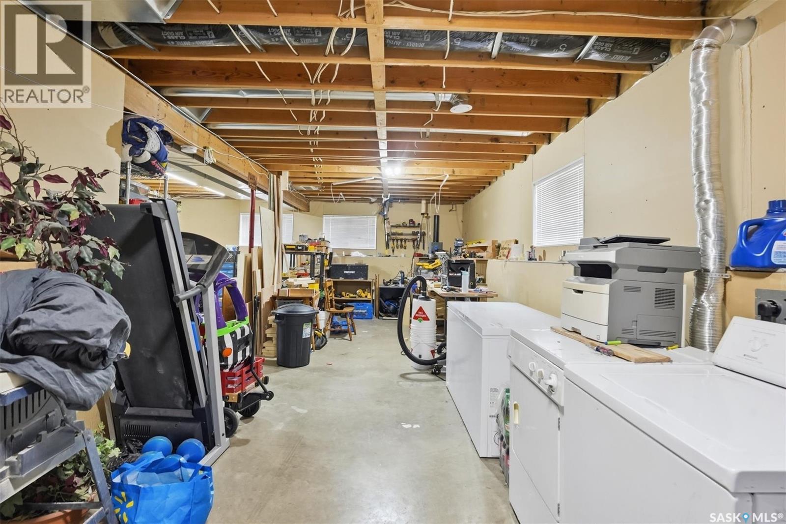 #114 116 Barber CRESCENT - Image 30