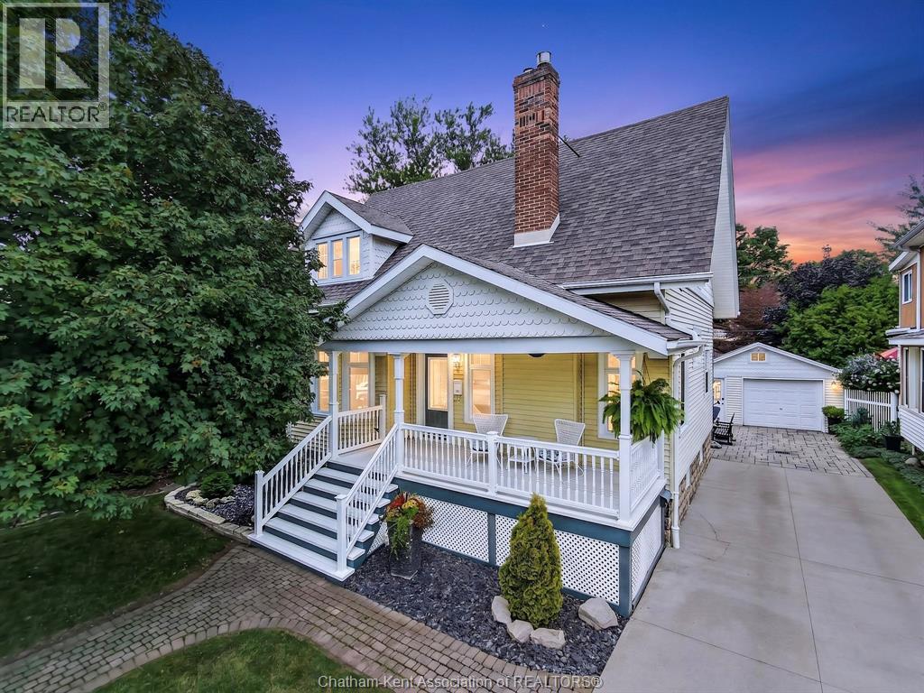 15 Ellwood AVENUE