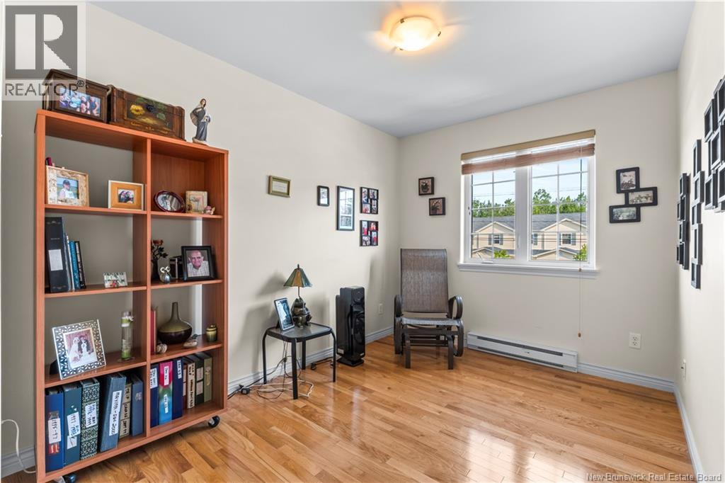 147 Damien - Image 18