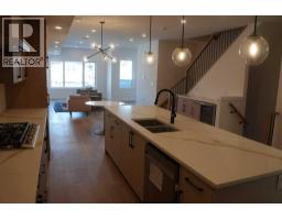 Bedroom - 1904 47 Street, Calgary, AB T3B6B8 Photo 10