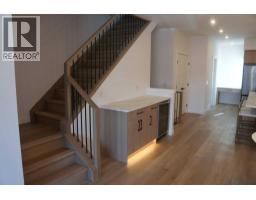 2pc Bathroom - 1904 47 Street, Calgary, AB T3B6B8 Photo 6