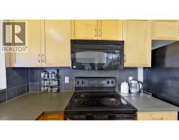 17 Sunset Heights, Cochrane, AB T4C0C7 Photo 12