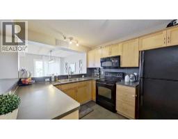 17 Sunset Heights, Cochrane, AB T4C0C7 Photo 10