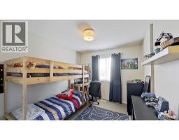 17 Sunset Heights, Cochrane, AB T4C0C7 Photo 18