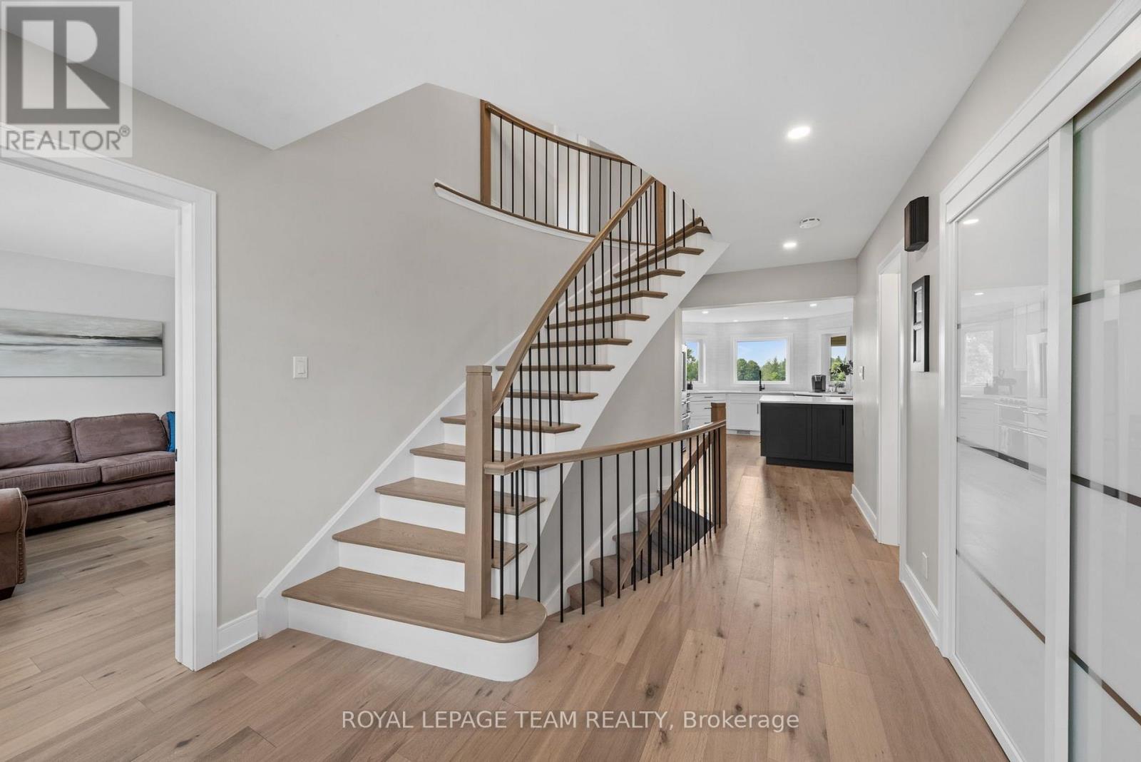 Large Entry with Access to Office