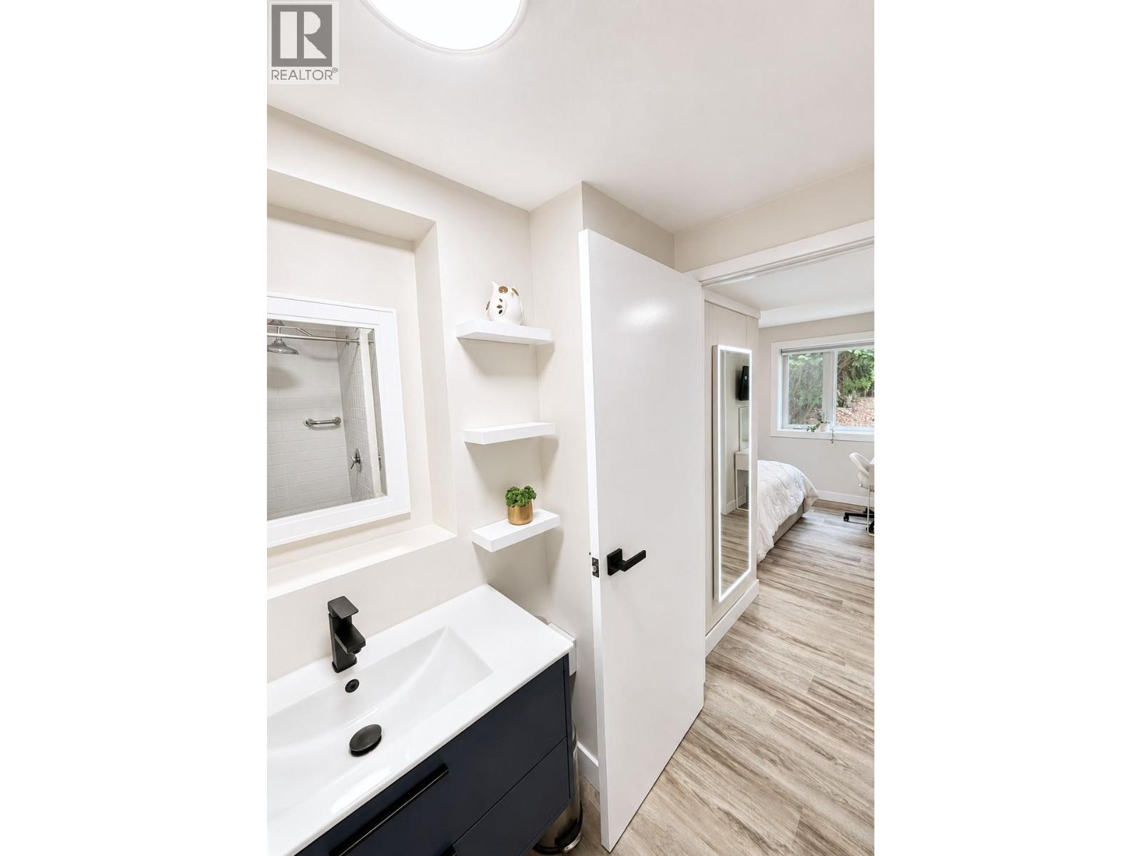 1922 Glen Gary Drive - Image 26