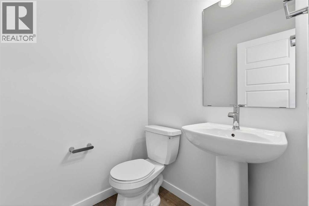 12 Hotchkiss Parade SE, Hotchkiss, Calgary photo 5